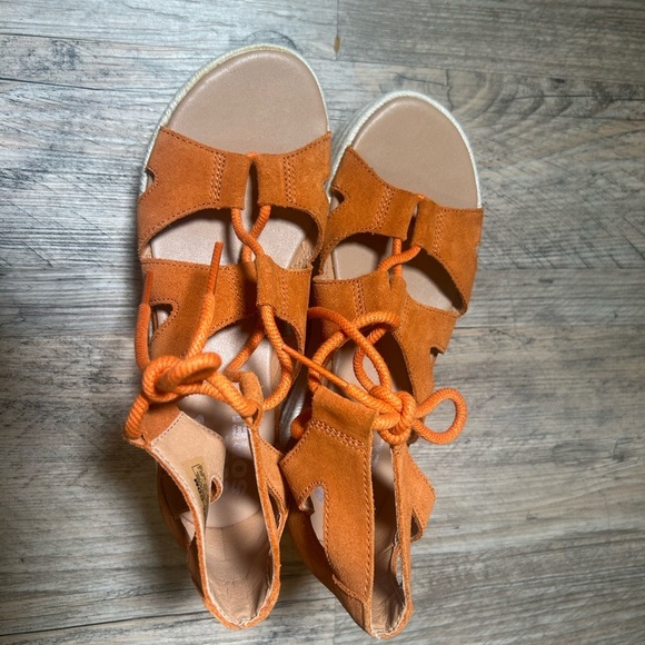 Sorel Cameron Flatform Lace Sandals Women's Size: 6 Orange Lace-Up Sandals - Picture 14 of 15